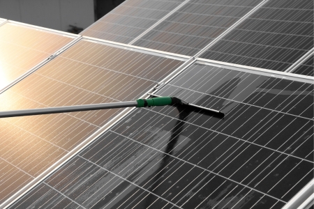 Benefits of solar panel cleaning